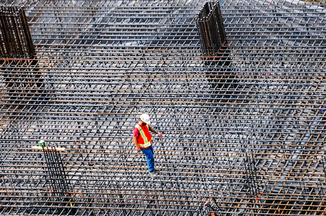 Entrepôt de matériaux de construction, Bénin